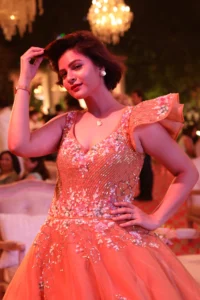 zoafshen qureshi-celebrity-destination-wedding-anchor-in-mumbai