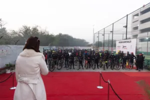 Female Anchors In Delhi